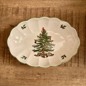 New in box Spode Fluted Oval Server Christmas Tree Dish 8.5”